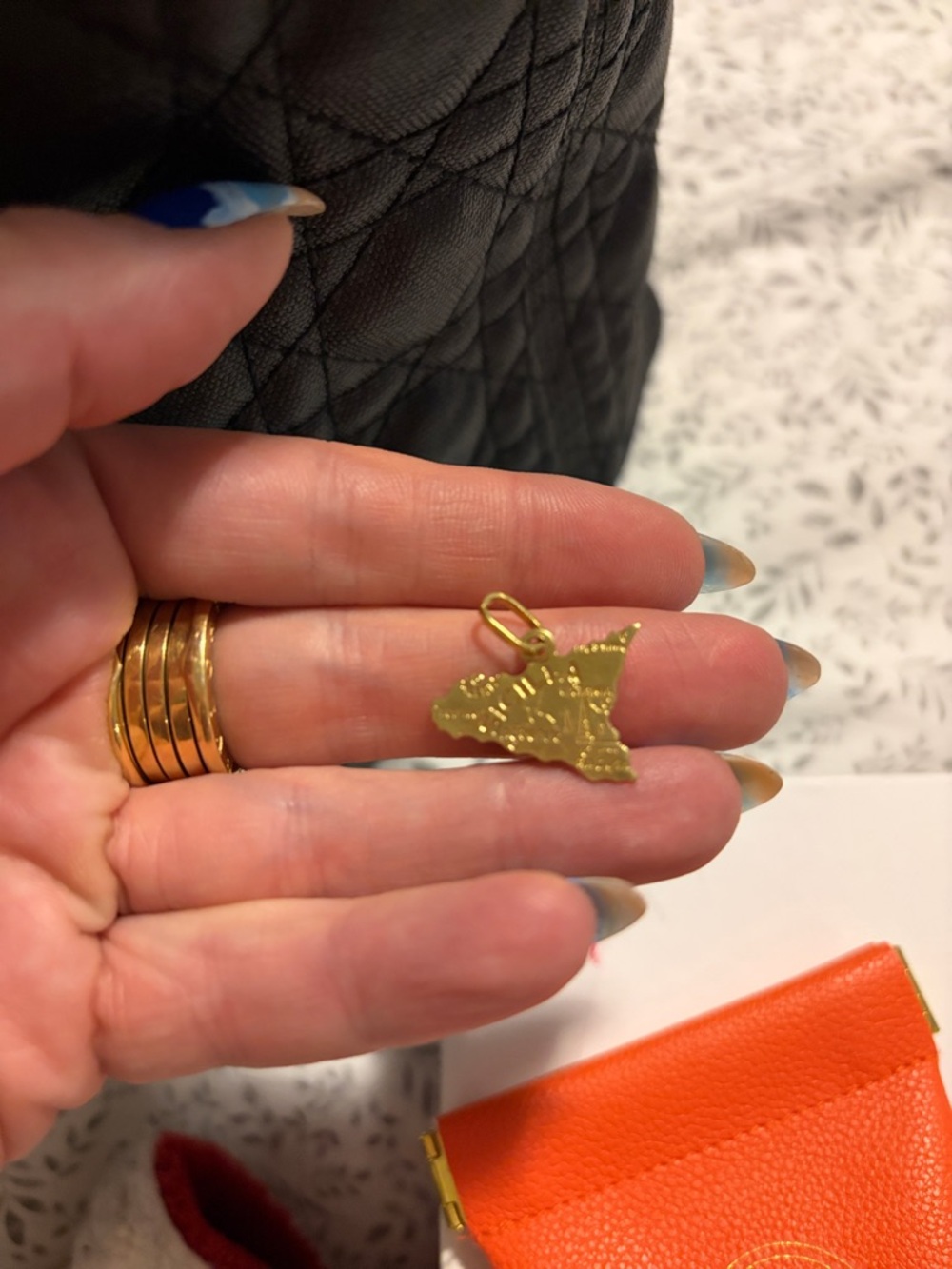 Italian pendant 18k solid vintage Map Charm Pendant -